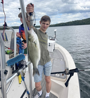 River or lake—we catch fish!